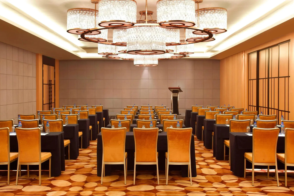 Four Points by Sheraton Luohe