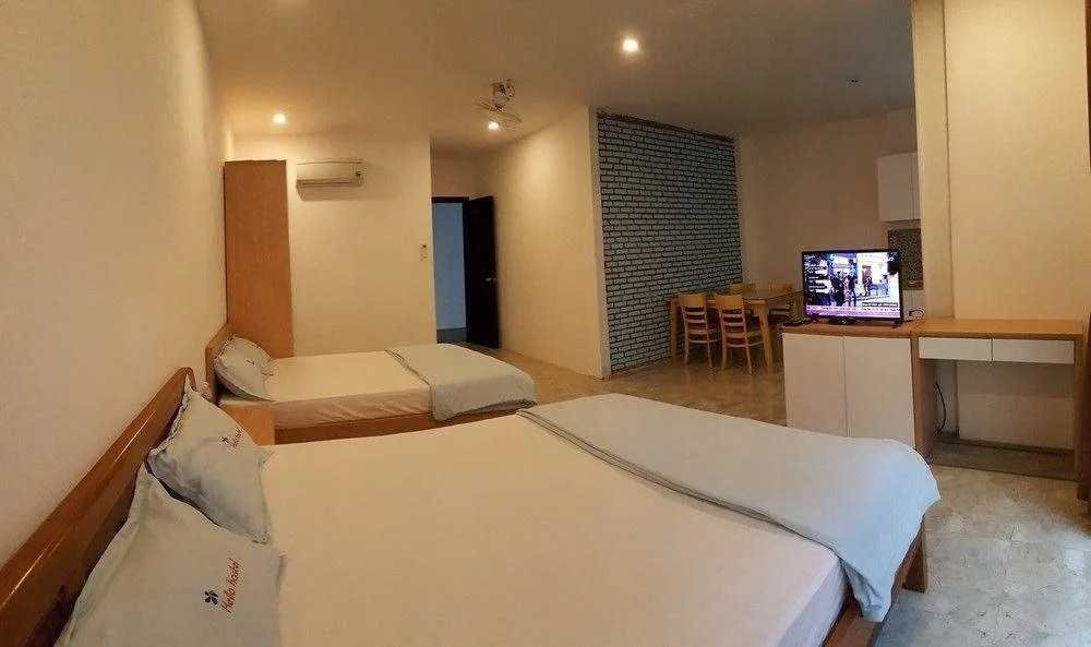 Hello Hostel