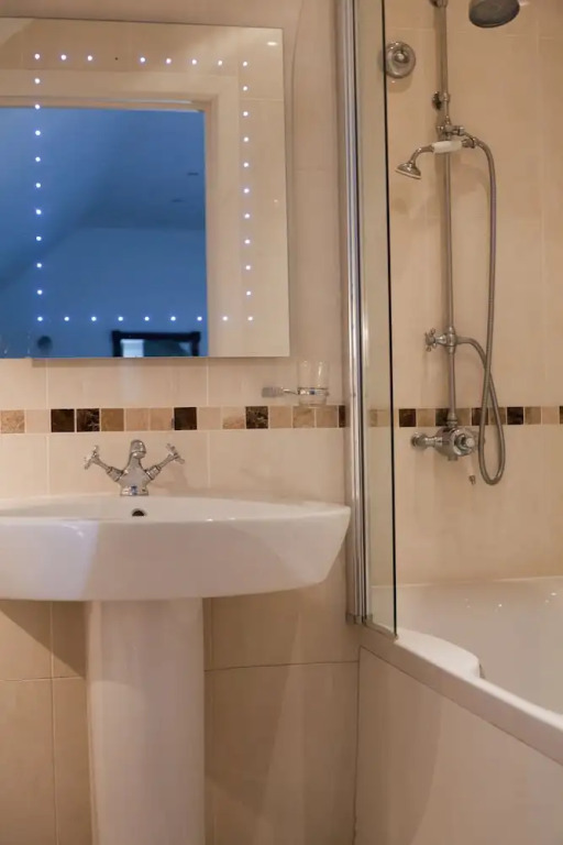 Shave Cross Rooms