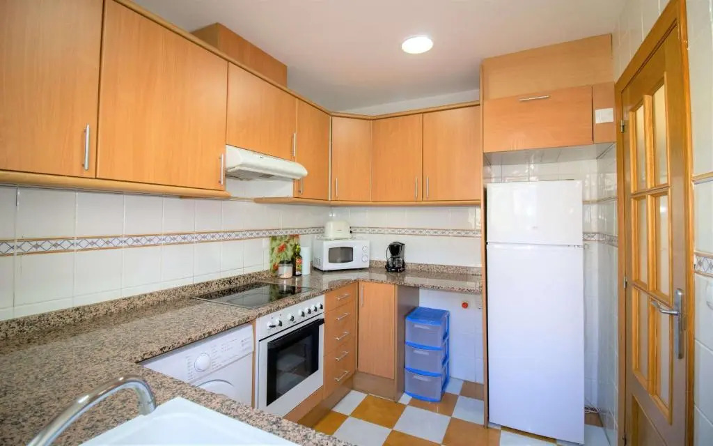 ADOSADO con jardin y piscina PALM BEACH 102 ALBERT VILLAS