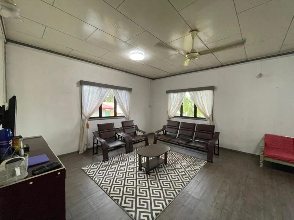 Anique Hoemstay by Oyo Rooms