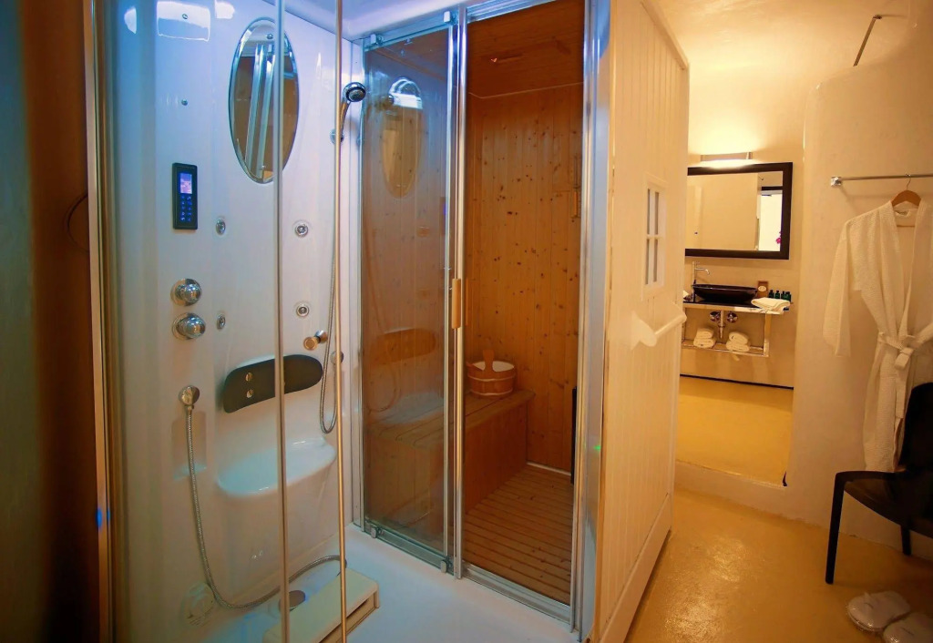 Azzurro Suites