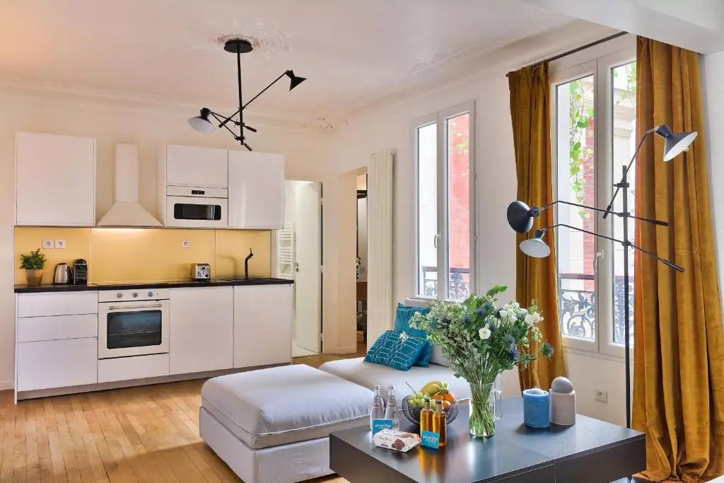 99 - Urban Fabulous 6 Bedrooms
