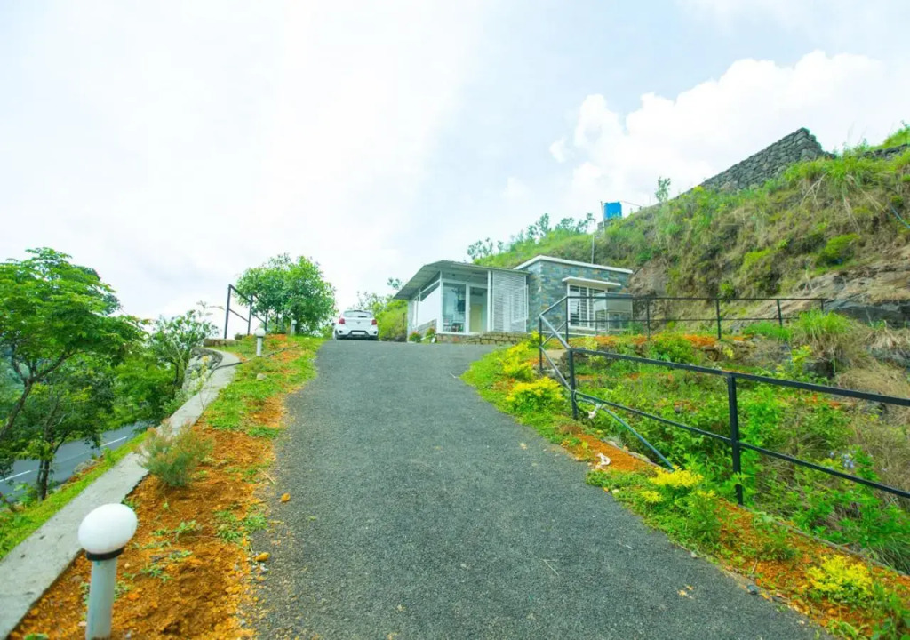 VOYE HOMES Tiyans Castle Vagamon