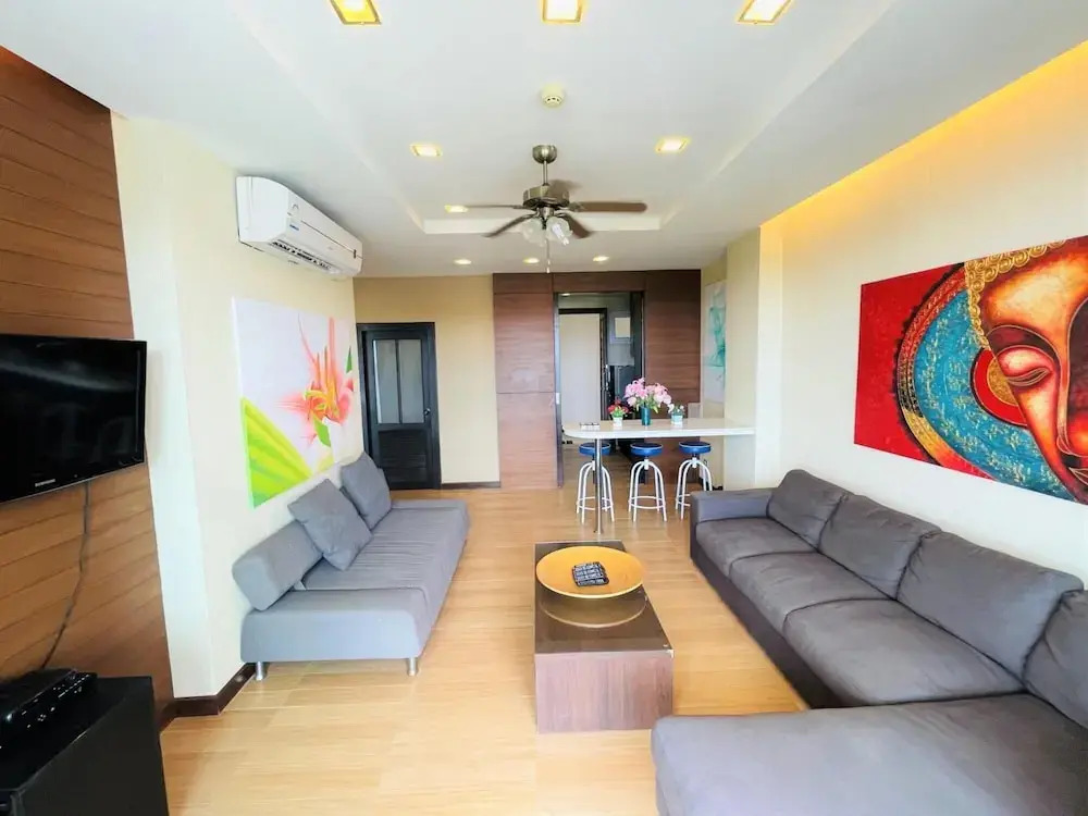 Top floor sea view apartment at Sea & Sky Condo
