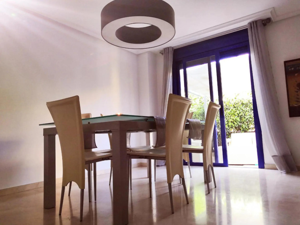 Duplex with sea views, garden and terrace