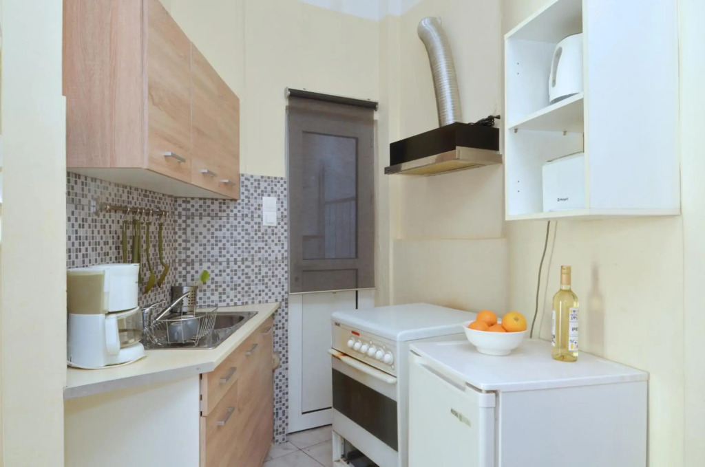 Stathmos Larissis C, a cozy 2BR Apartment, Close to Metro Station. 6