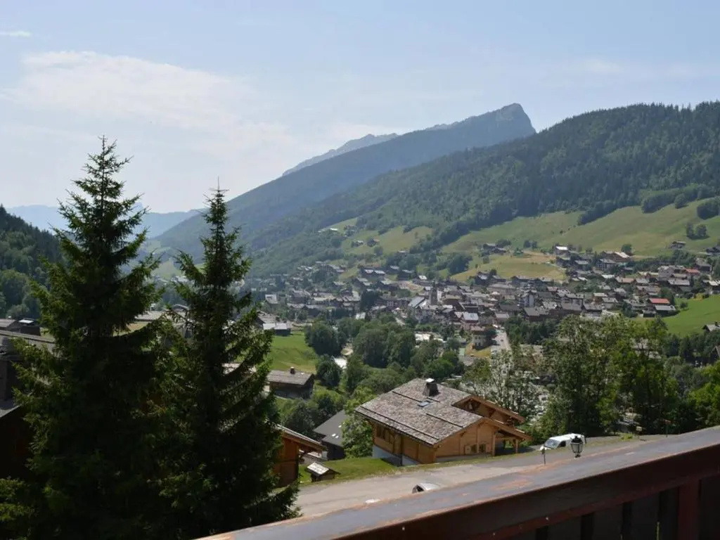 Grand-Bornand Appt 6 pers. 2 chambres - Navette ski, Cheminée, Ménage inclus - FR-1-241-62