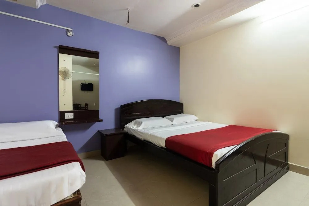 SPOT ON 47477 Hotel Maurya Paradise Inn