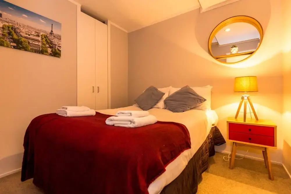 Cosy 2 Bedroom Apartment in the Heart of Auckland