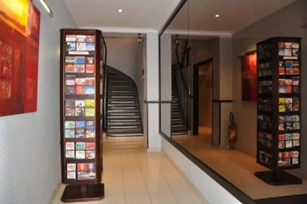 Avia Hôtel Saphir Montparnasse