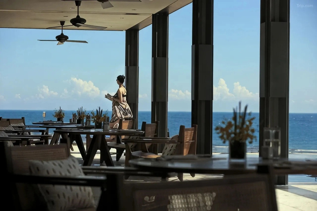 Отель Inter Continental SANYA RESORT by IHG