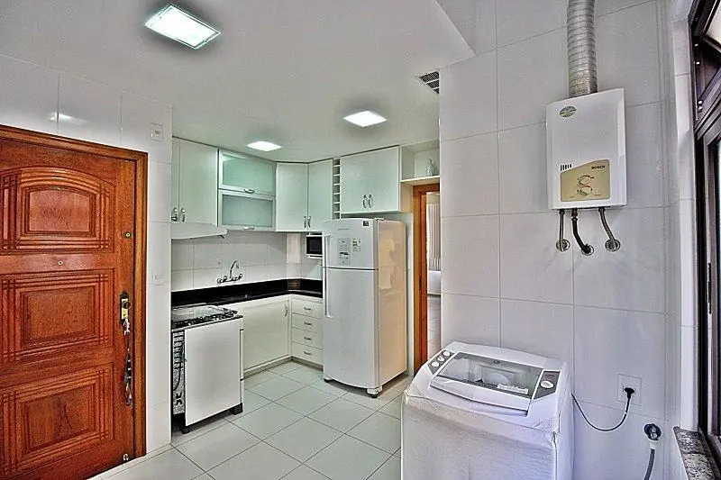 3 Bedroom Apartment 2 Minutes from Copacabana Beach