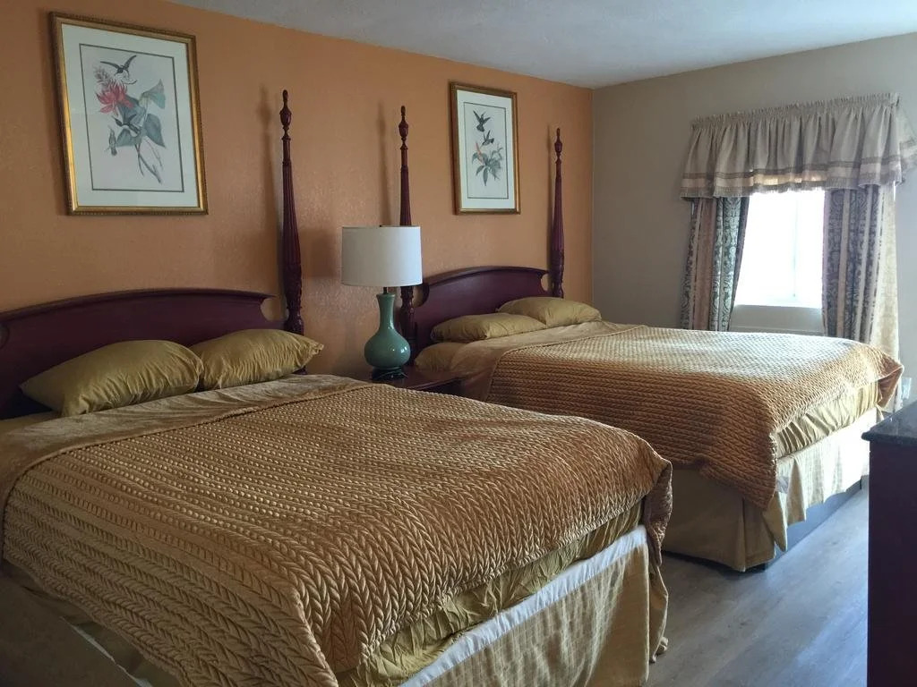 Pelican Inn and Suites