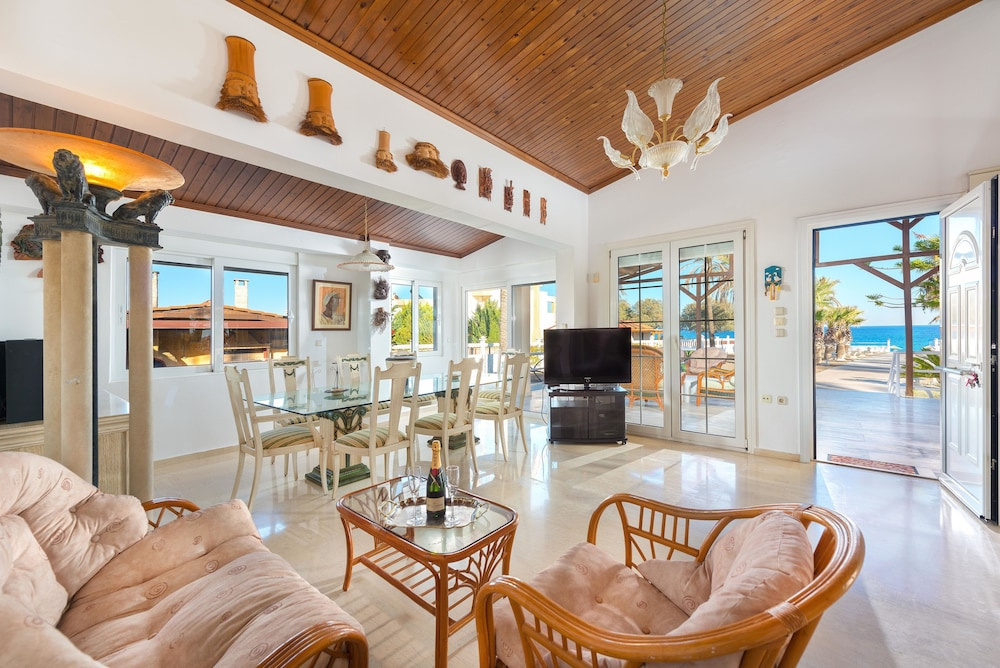 Beachfront Luxury Rhodes Villa 5 Bedrooms Sleeps 14 Villa Maria Kiotari