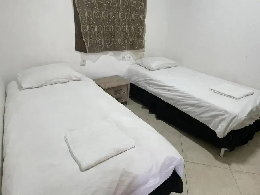 Amdar 2BR Garden Apt EILAT