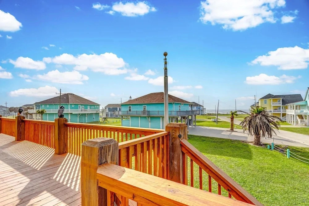 A Tequila Sunrise 4 Bedroom Home