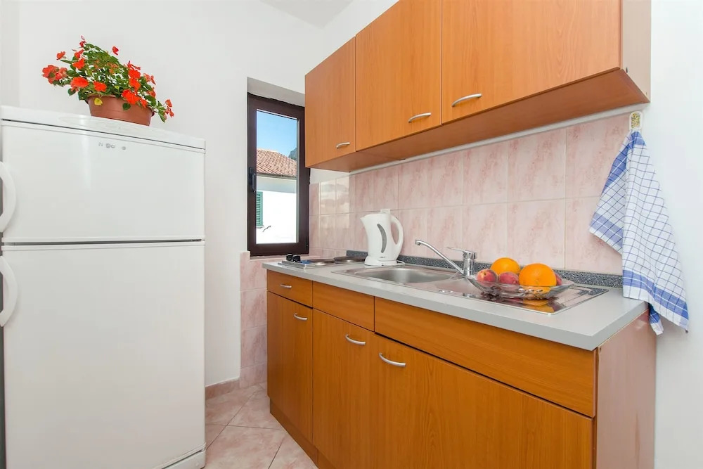 Apartments and Rooms Stjepan
