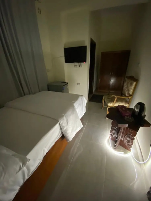 Sneferu Hotel