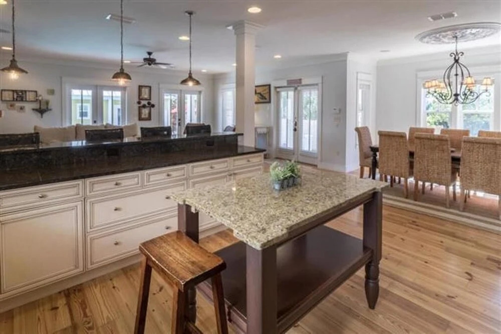 The Crystal Beach House - 1768742