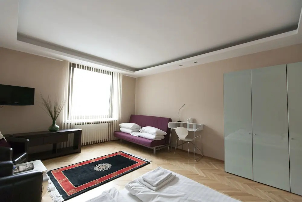 Heart of Vienna Opera House Studio