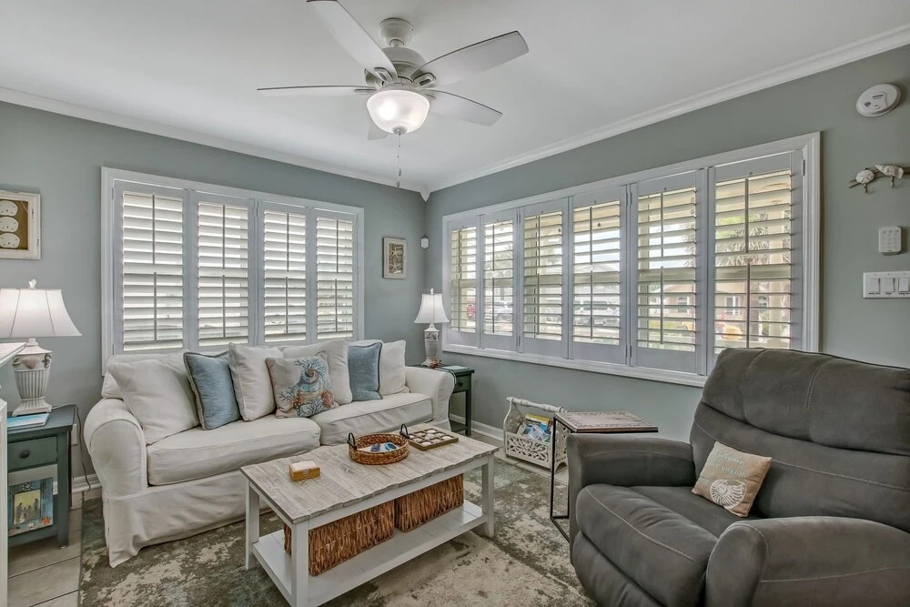 531 Nf 2 Bedroom Home by RedAwning