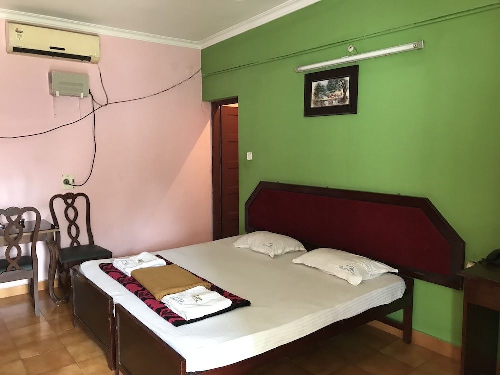 Indraprastham Tourist Home