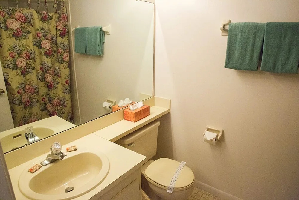 Country Club Minium 2 Bedroom Condo