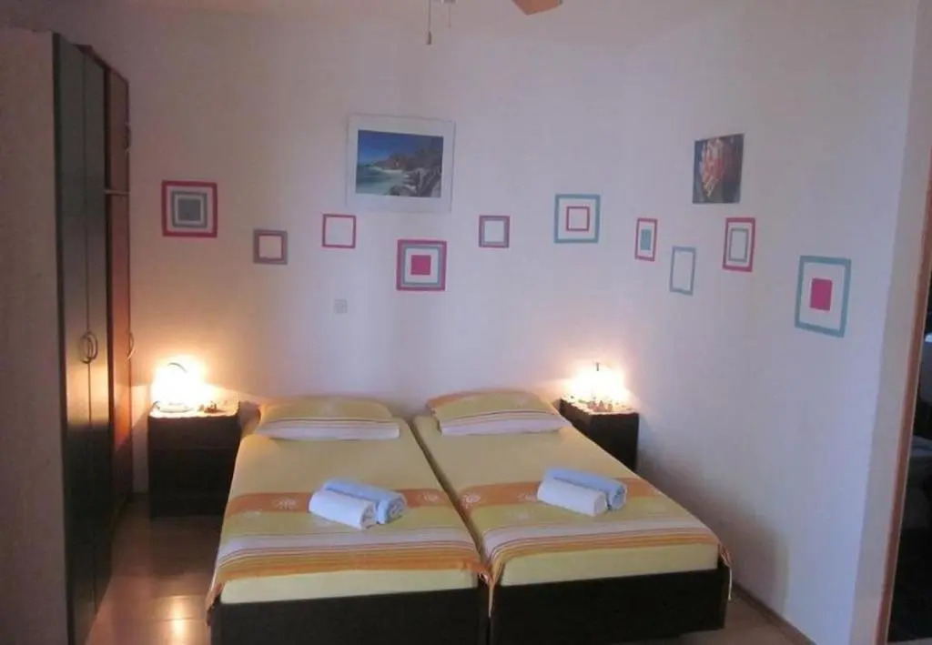 Apartments and Room Dar