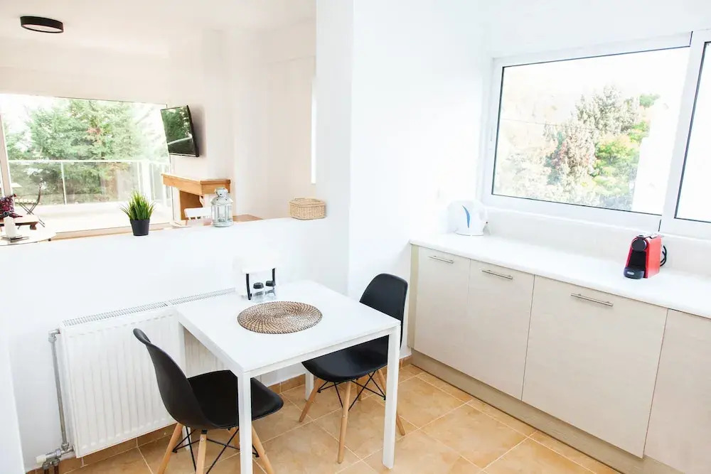 Cozy and Stylish APT 2BR in Rafina