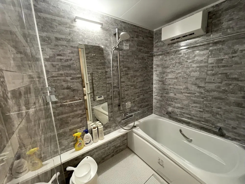 PRISM INN OGU