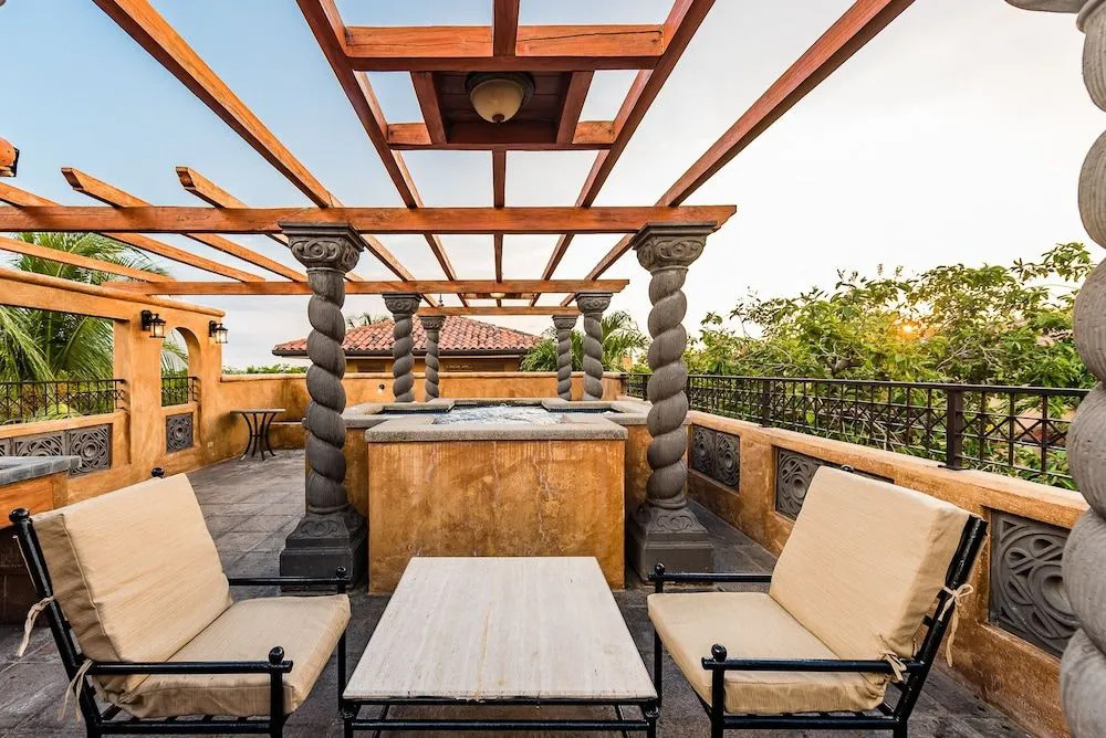 Courtyard Villa 7