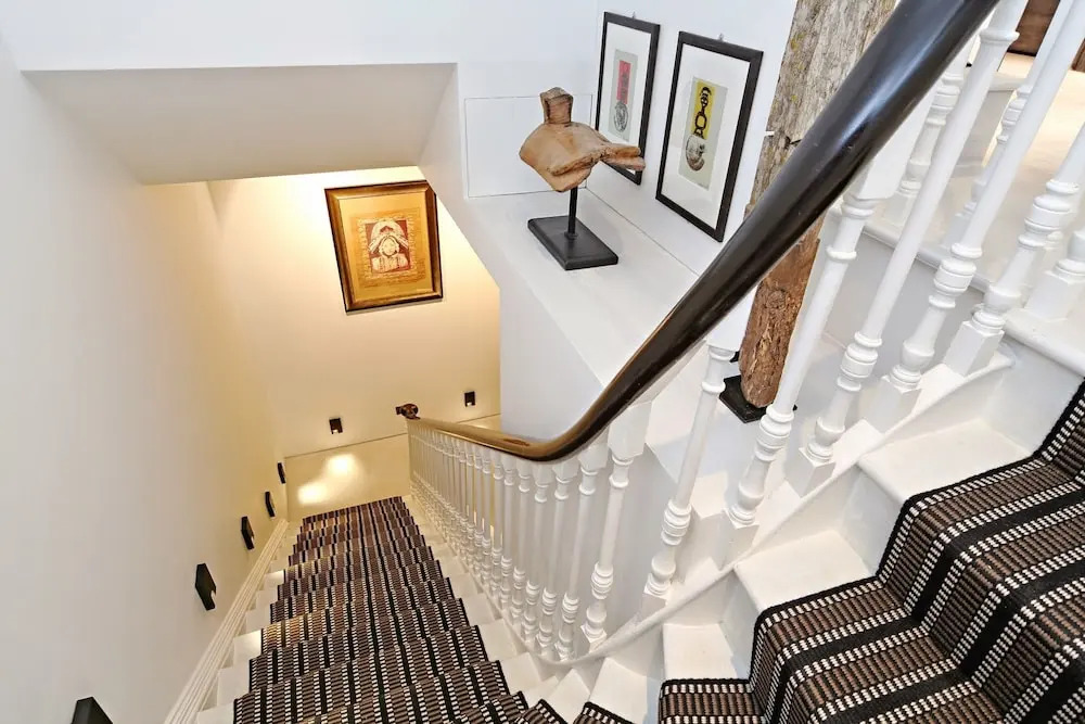 Super Premium - Cadogan Square 3 Bedroom Apartment