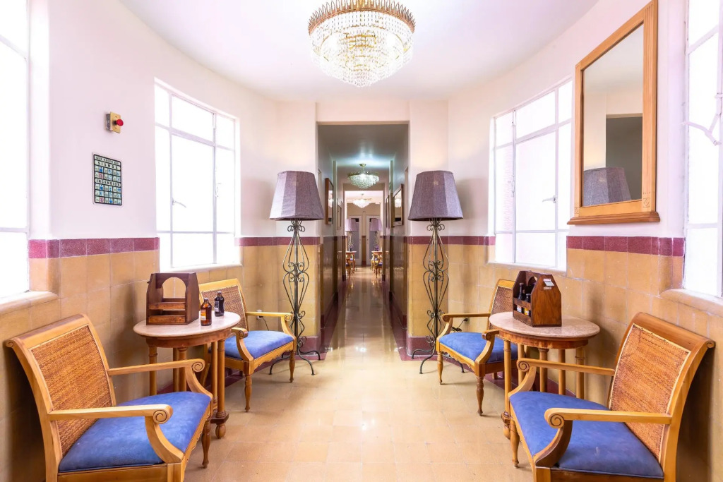 Mala Vecindad Beer Hotel