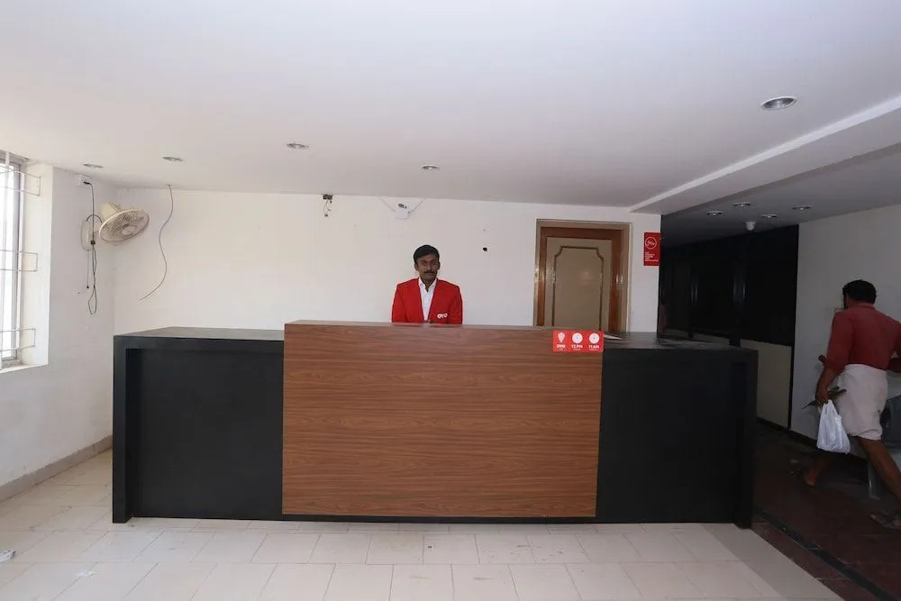 OYO Flagship 26502 Orchid Regency