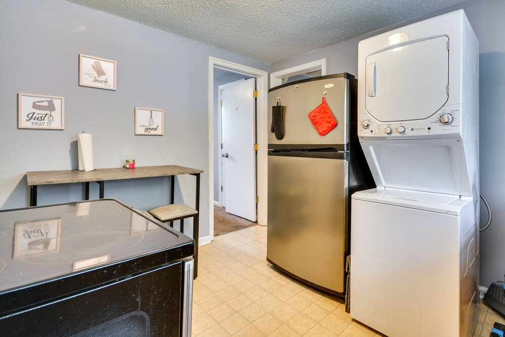 Charming Lexington Home - 2 Mi to Downtown!