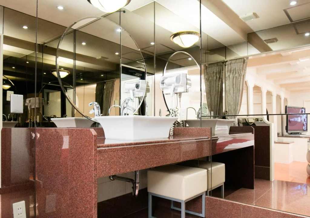 HOTEL PERRIER