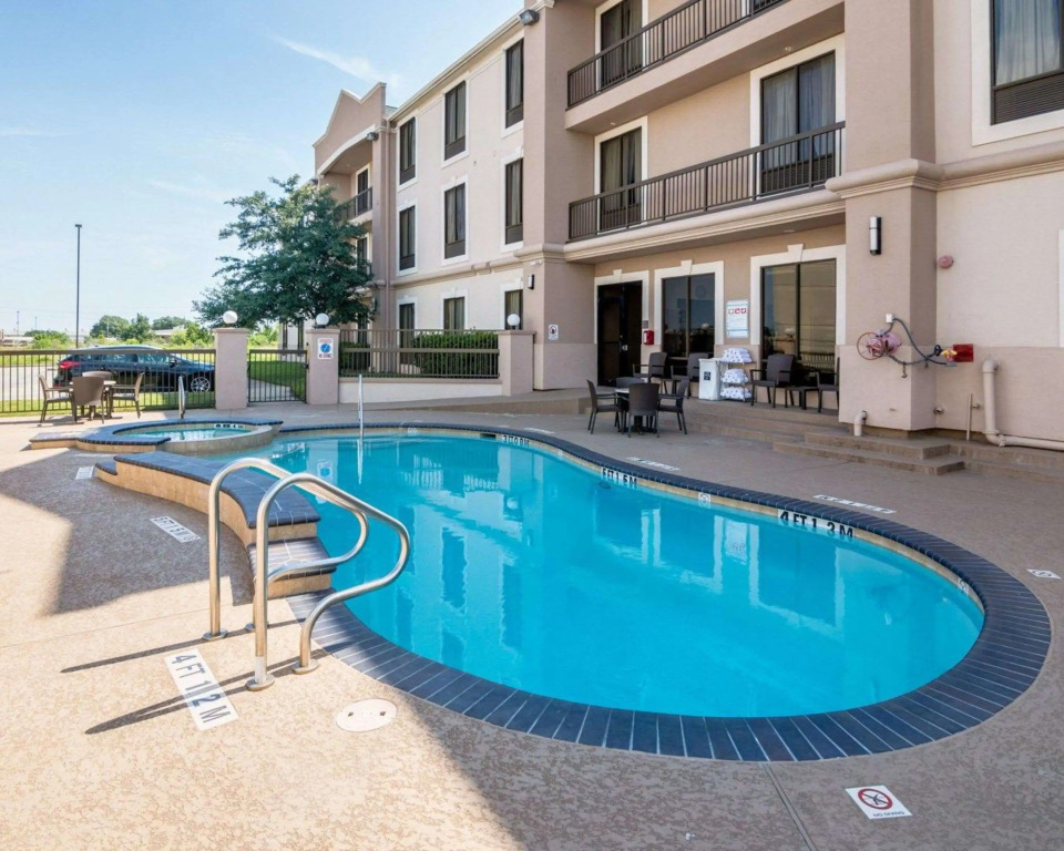 Comfort Suites Houston West at Clay Road