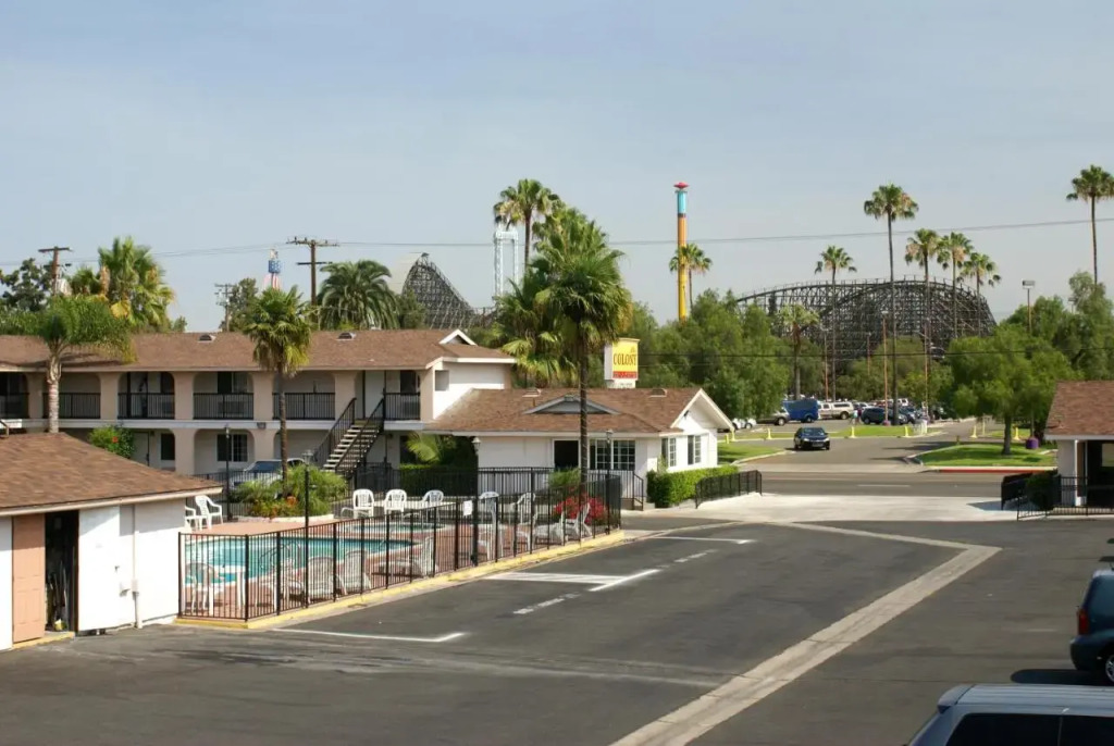 Super 8 Buena Park