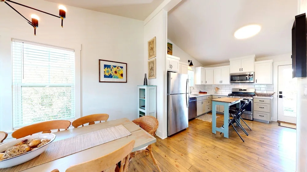Studio Sea 2 Bedroom Home