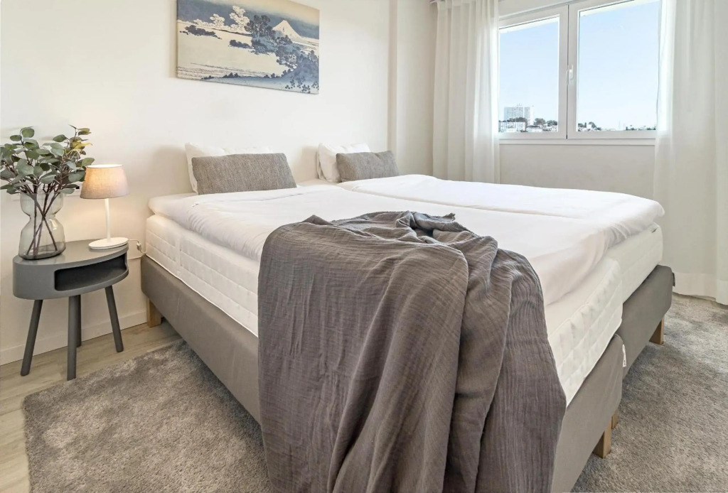 JG- Top Modern Apartment in Nueva Andalucia