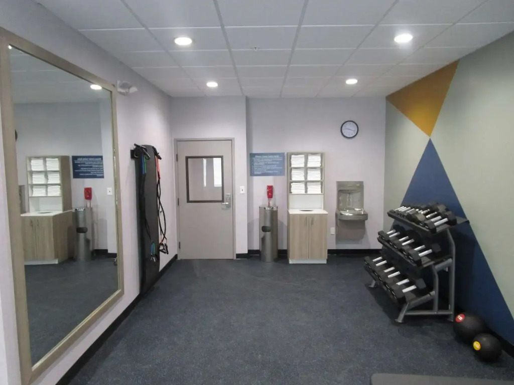 Holiday Inn Express & Suites Oklahoma City Northwest by IHG