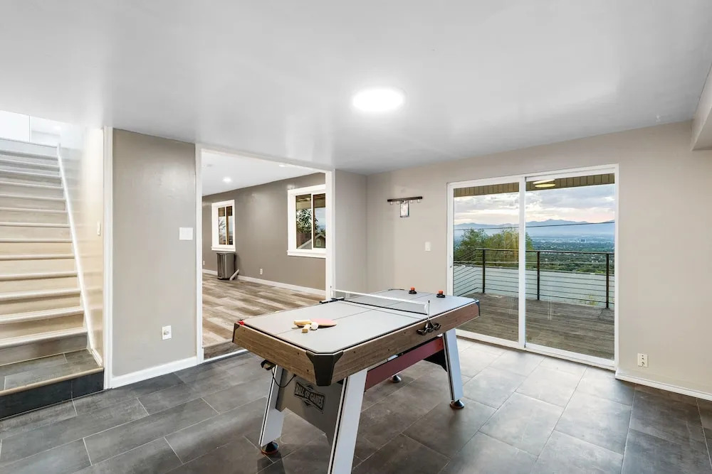 Millcreek Villa- Scenic Fun & Games Getaway! home