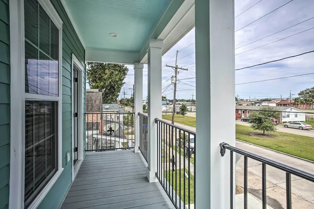6 Mi to French Quarter: Modern New Orleans Gem