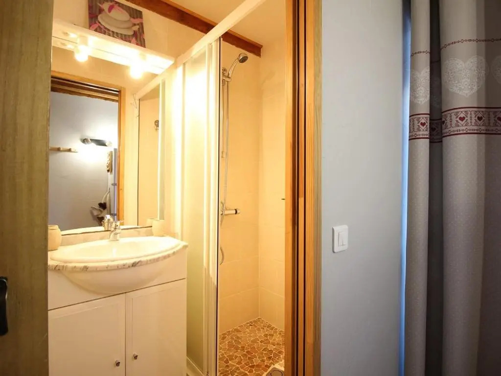 Appartement La Bourboule, 3 pièces, 5 personnes - FR-1-608-128