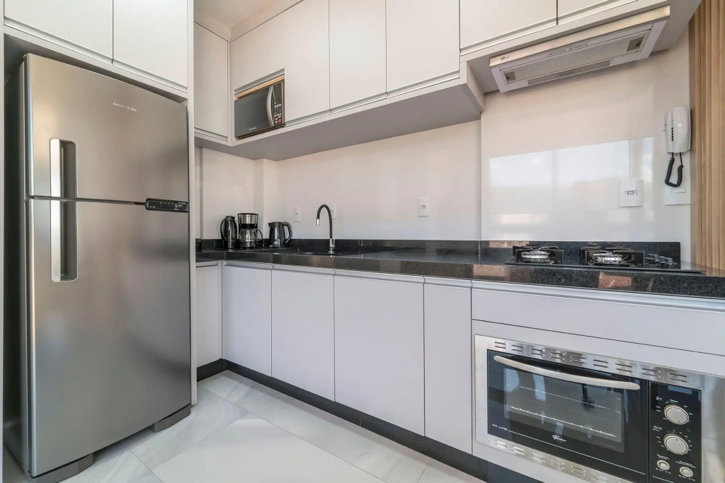 Apartamento 2 suítes em Bombas