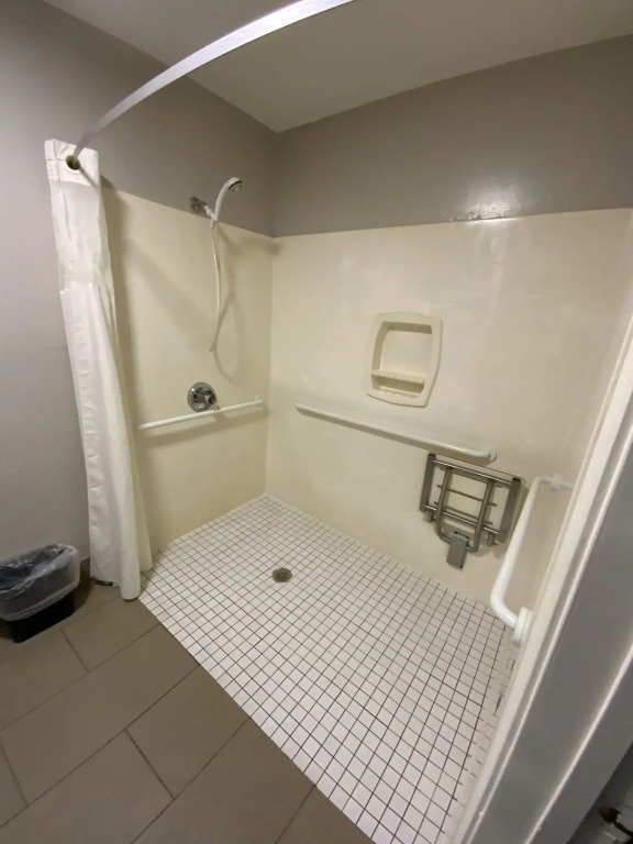 Quality Inn & Suites University-Airport