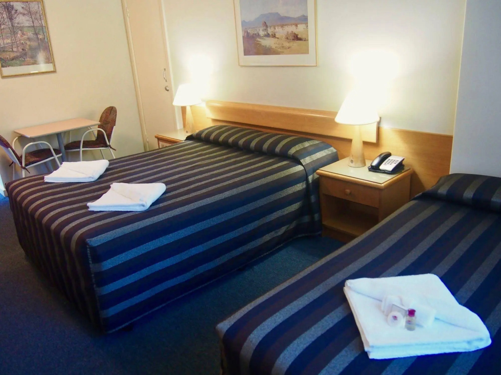 Kings Park Motel