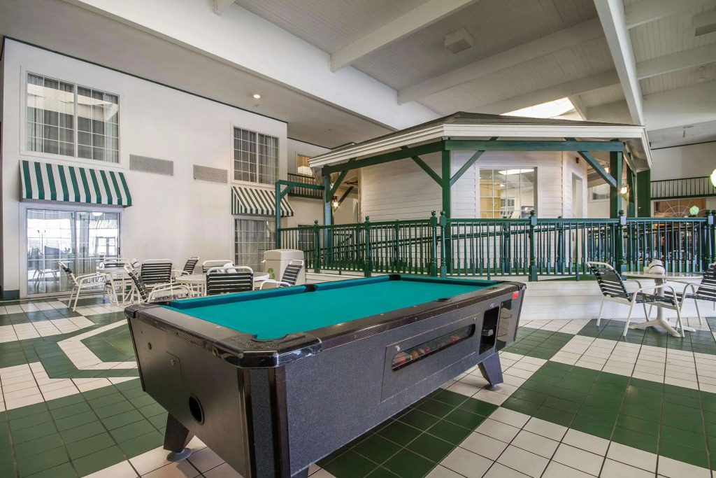 Comfort Suites Appleton Airport