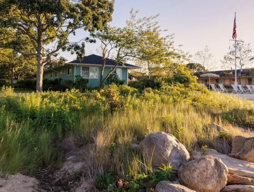 Silver Sands Motel & Beach Bungalows
